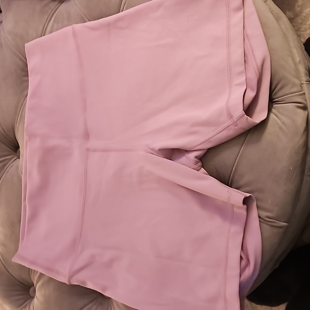 Lululemon Light Purple Bike Shorts. Size 14 Adjustable Drawstring